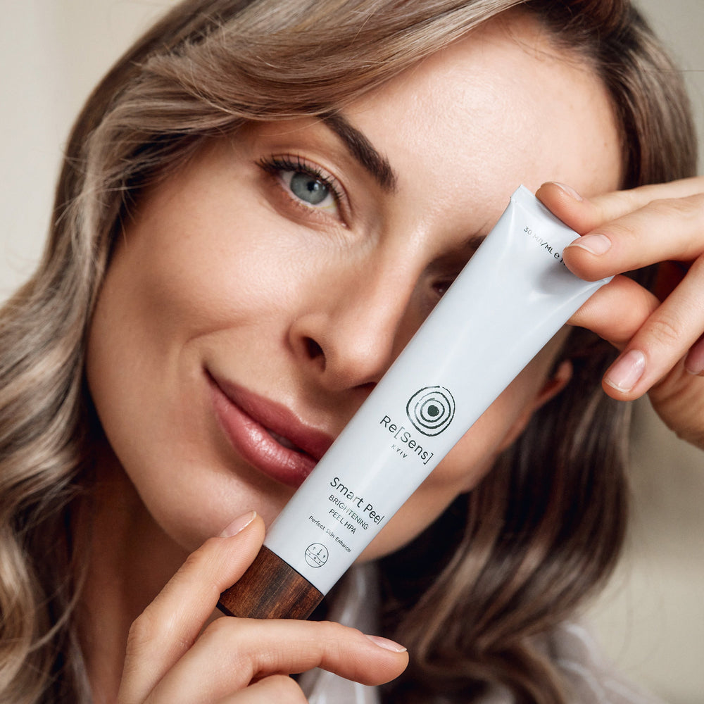 
                  
                    Brightening Peel HPA
                  
                